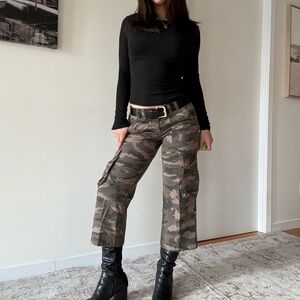 Y2K Camo Capri Pants Low Rise 2000s Grunge Skater Trousers